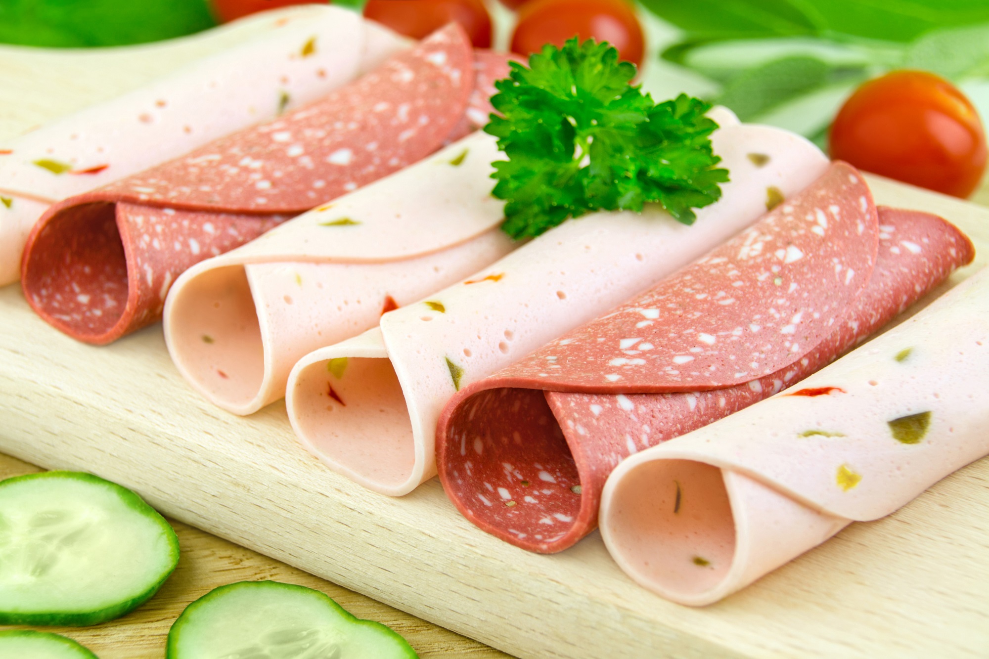 vegane-vegetarische-wurst-adobestock-446268914-lizenziert-standard